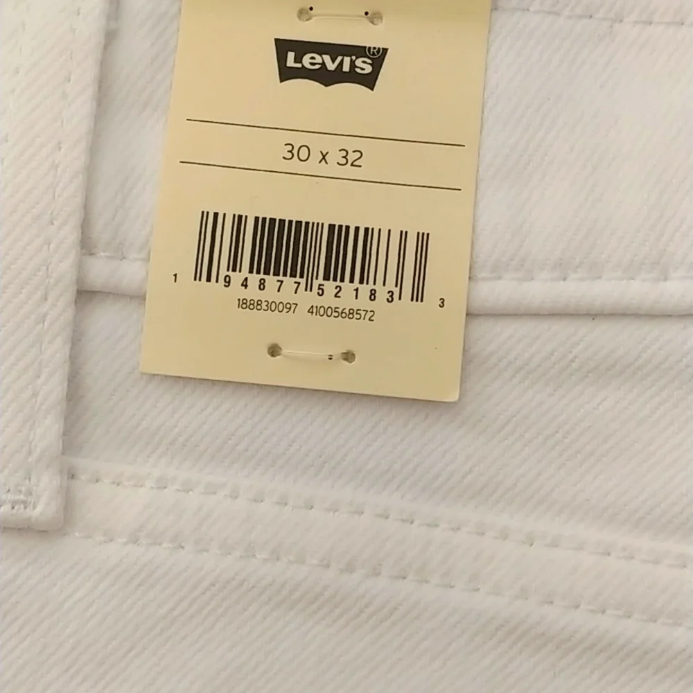 Levi's High Rise Straight Jeans - Picture 13 of 16